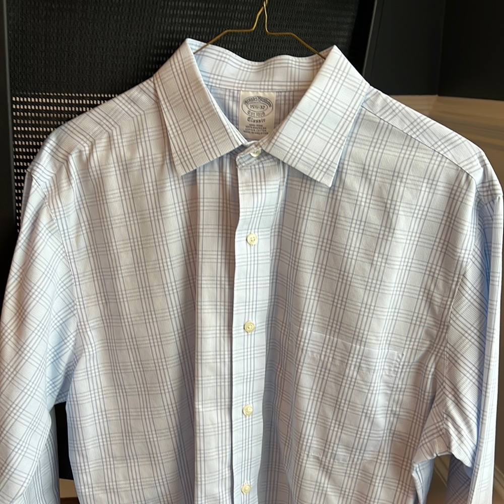 Brooks Brother non-iron dress shirt, light/dark blue, size 15.5/32 regent fit.